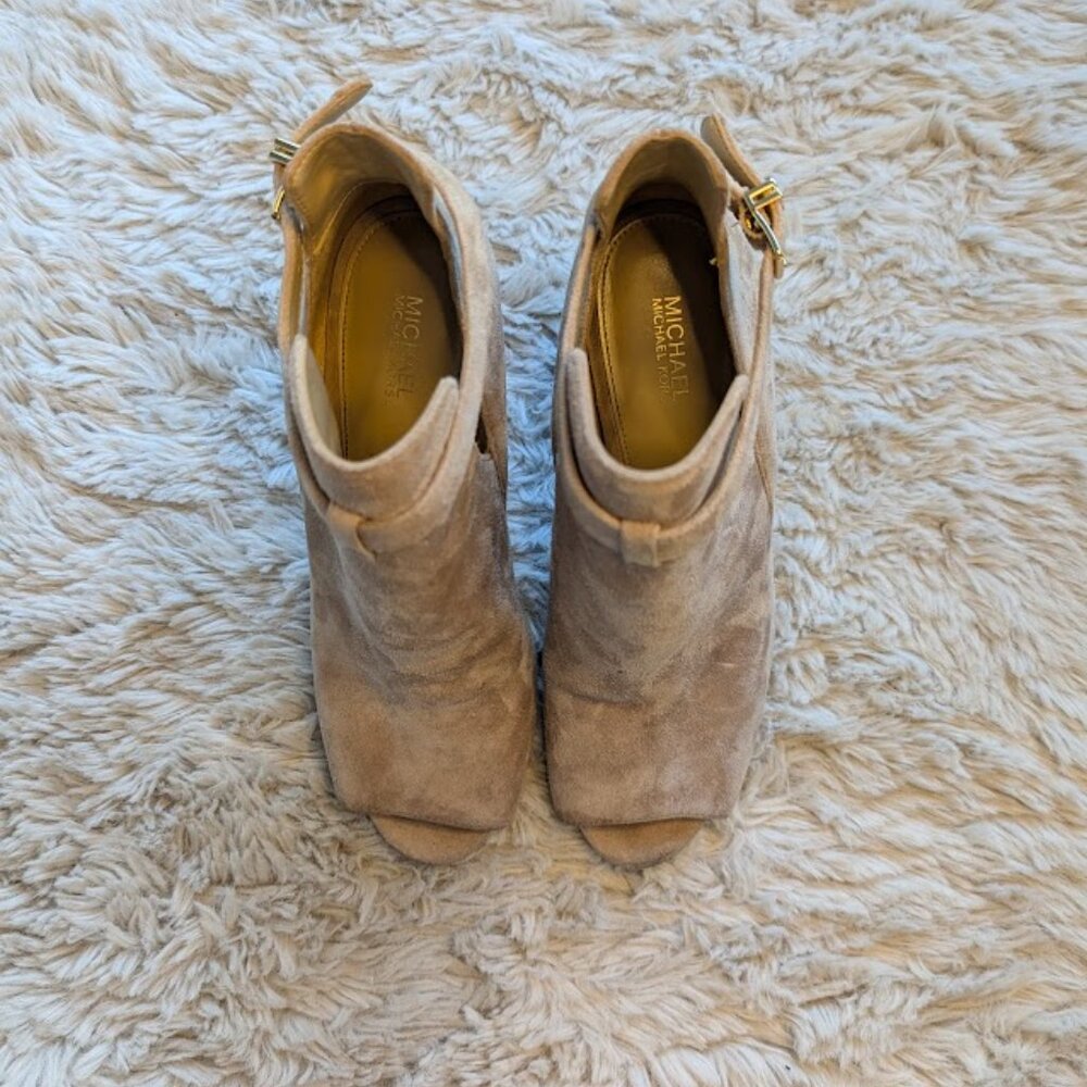 The MICHAEL Michael Kors Lawson Open Toe Suede Bootie Size 8 - Picture 5 of 6